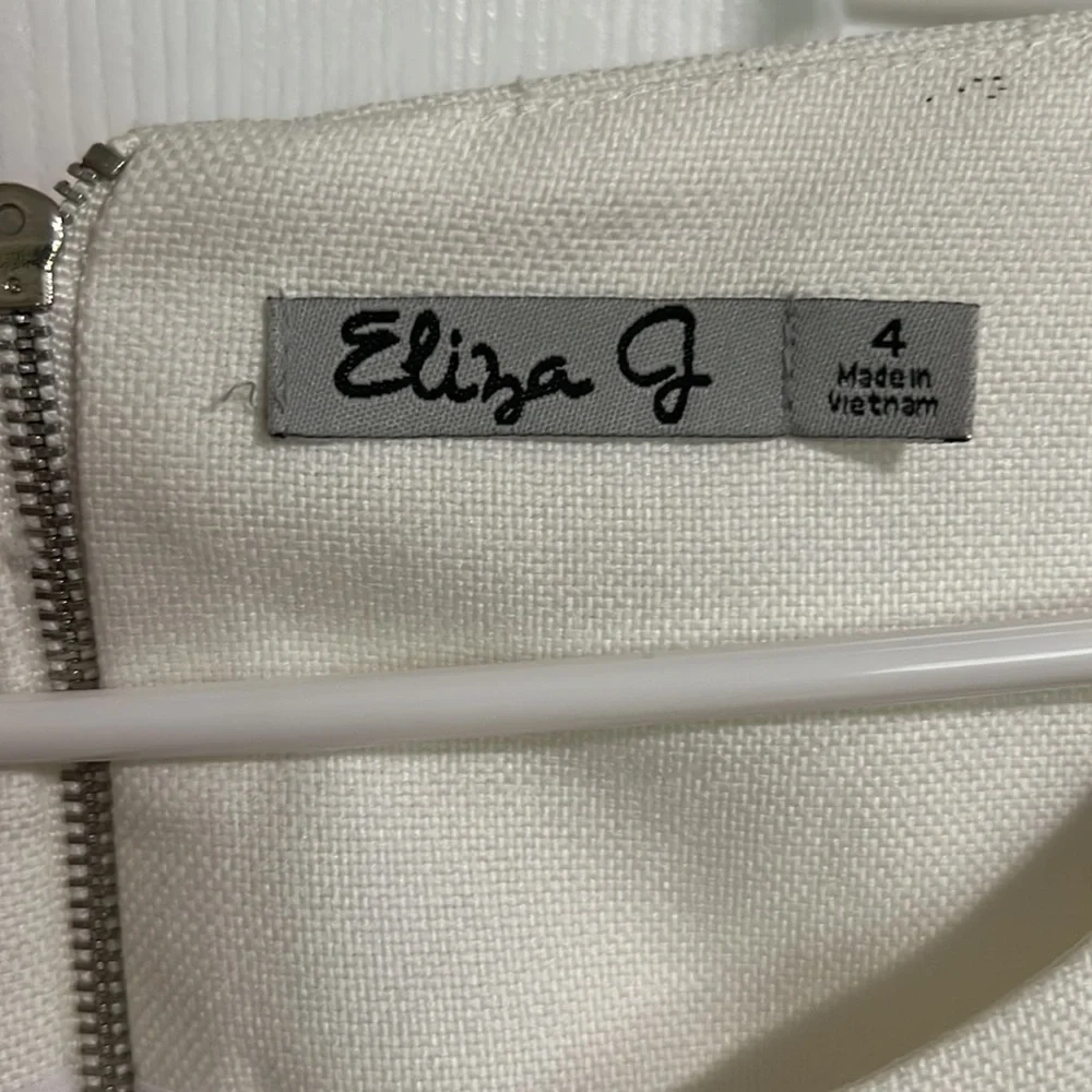 Used - Picture 2 of 3